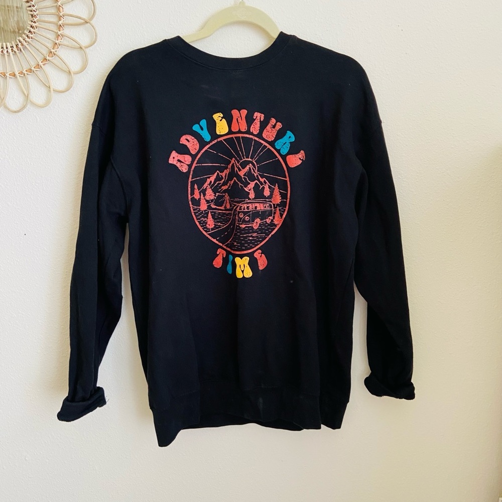 Taylor Grace crew neck size M